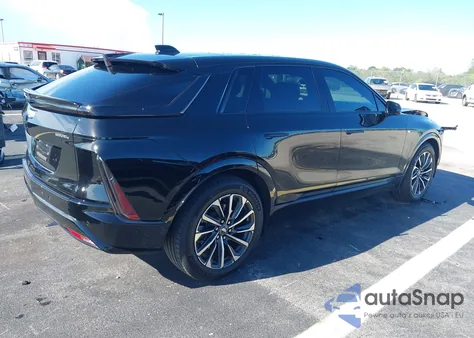 2025 Cadillac Lyriq Sport z USA, uszkodzony, nr VIN 1GYKPURL4SZ304269